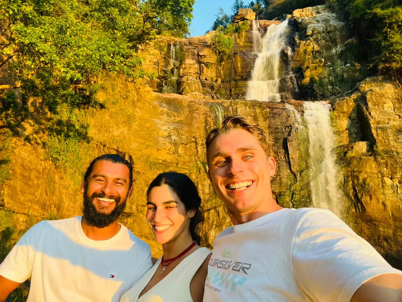 Tropical Beaches - South Coast Paradise